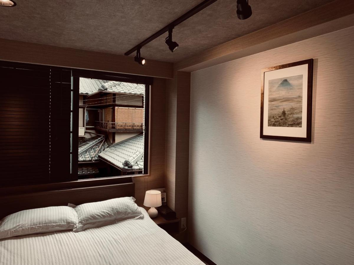 Hotel Traveling Bridge Nijojo Kyoto Buitenkant foto